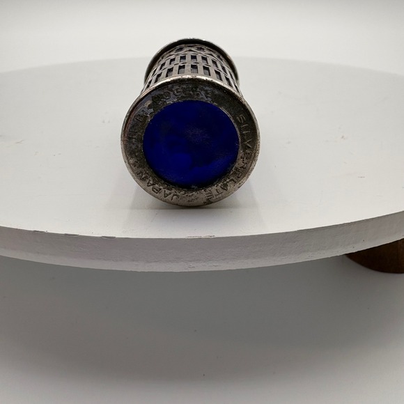 Vintage Cobalt Blue Glass Salt Pepper Shakers Ornate Silver Plate Holders Japan - Picture 4 of 7